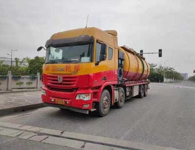 化糞池清理抽糞多少錢廣安門內(nèi)大街小區(qū)化糞池清掏師傅電話