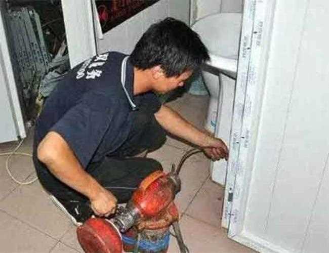 永寧下水道維修多少錢一次為什么下水道往上反氣