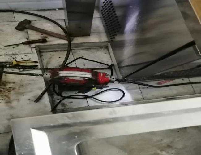 地漏下水道堵塞疏通的最好辦法(衛生間地漏防臭神器)