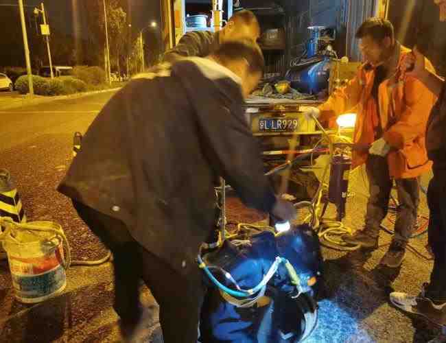 蛙人潛水封堵死亡責(zé)任事故